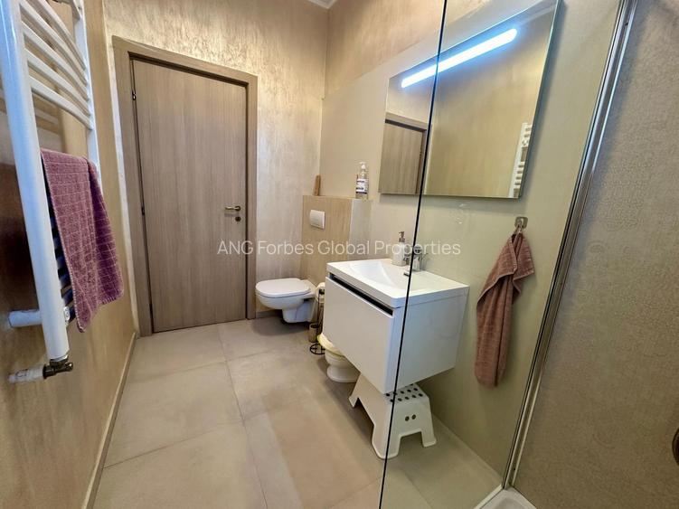 Vilă Elegantă cu Piscină Privată în Corbeanca - 17