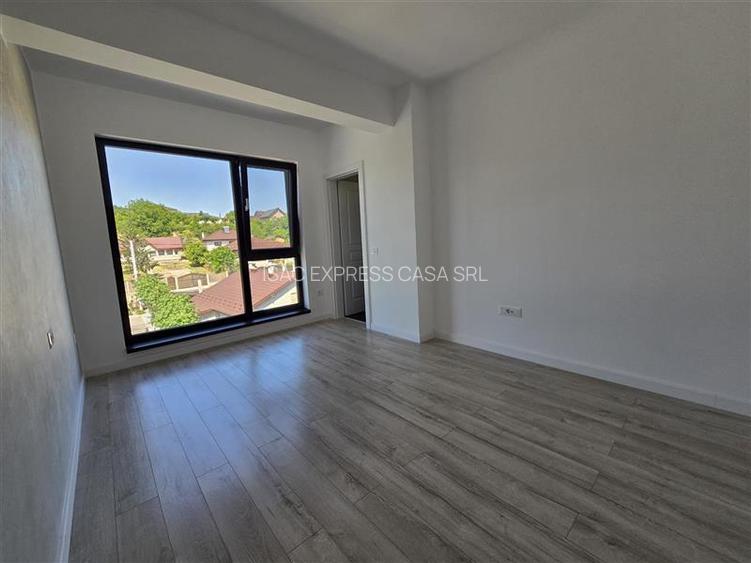 De inchiriat: Penthouse 4 camere 118 mp - etaj 3/3 | Terasa 19,2 mp. 3,8 km fata - 4