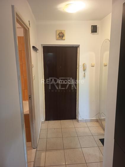 Garsonieră decomandată 40 mp | Bd. Constantin Brâncoveanu | Metrou 5-7 min | Blo - 3