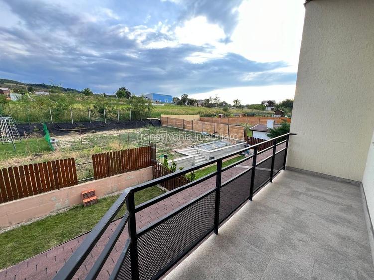 Casa cu 7 camere | 3 balcoane | Garaj | 220 mp + 80 mp curte | Cartier Panorama - 33