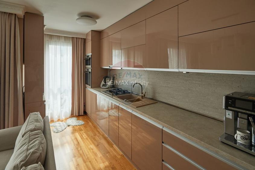 De vânzare apartament cu 3 camere, 2 bai, garaj Andrei Muresanu Sud - 5