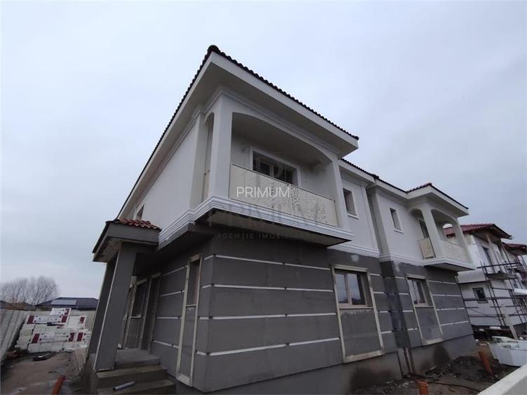 Duplex superb - Separat prin spatiu de depozitare - bucatarie inchisa. - 2