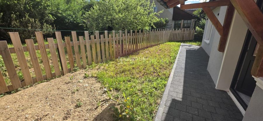 Casa de vanzare cu 2 apartamente in Azuga - 27