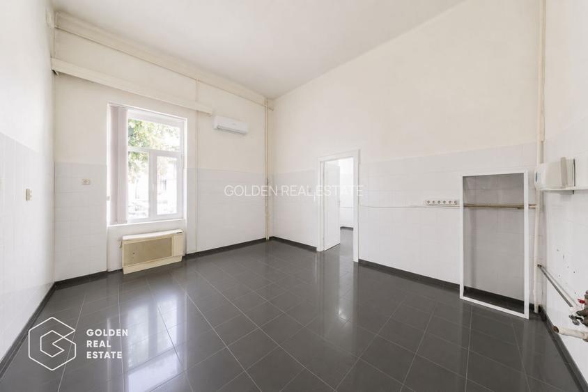 Cabinet medical, 200mp, parter+subsol-Policlinica Speciala, Boul Rosu - 6
