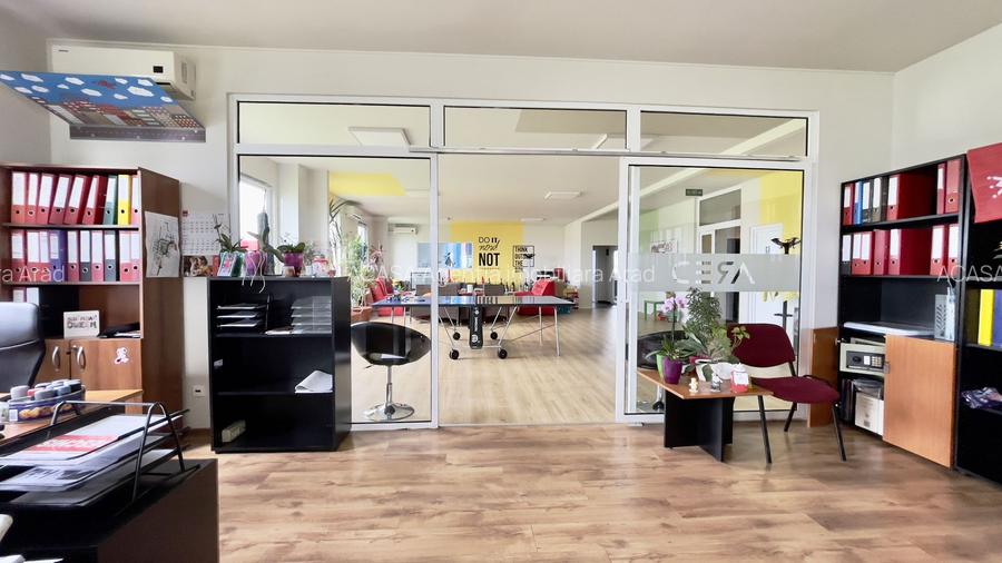 Clădire de birouri cu 12 parcări în incintă privată, UTA2, Arad - 11