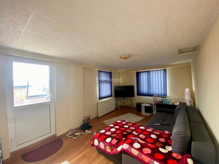 Spațiu Comercial lângă Târgoviște (Răzvad) – Locație de Colț, Vizibilitate Maxim - 20