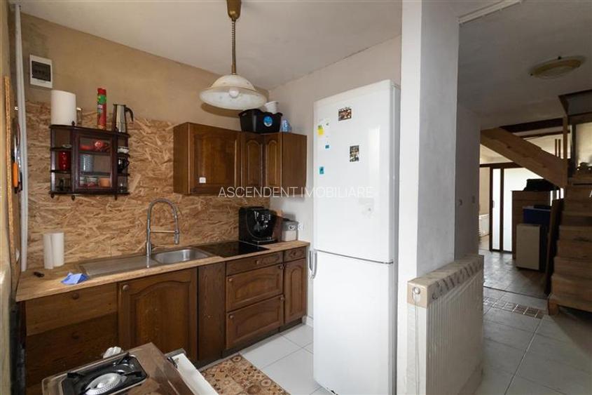 FILM! Constructie rustica tip Casa Verde, cu parau si panorama impresionanta, Mo - 16