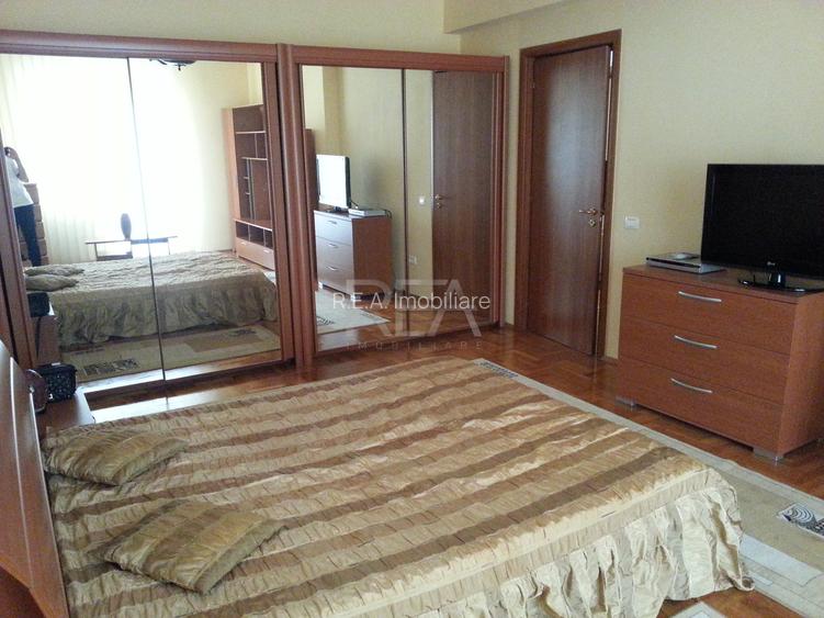 Apartament 3 camere, zona Nordului - 12