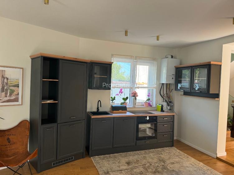 Casa de  închiriat  in Andrei Muresanu - 9