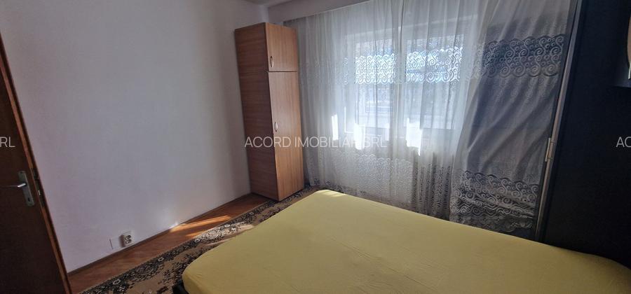 Doua camere decomandate stadionul Portul. - 11