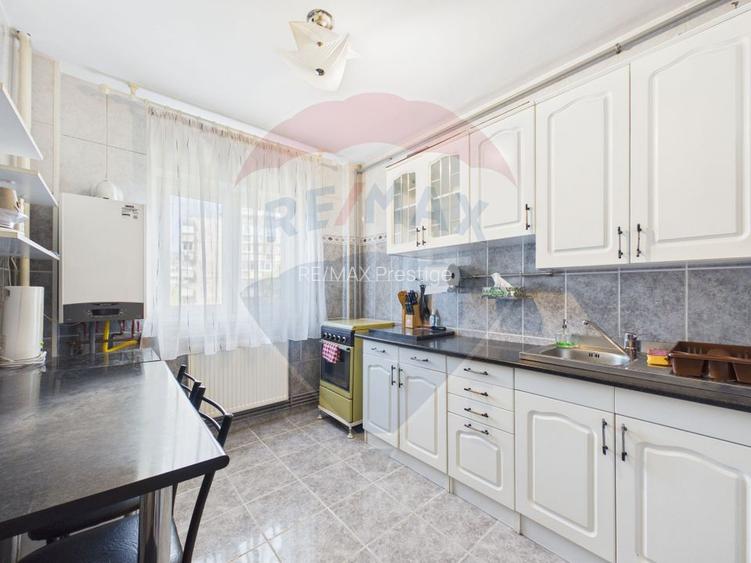 Apartament 3 camere, decomandat de vânzare în zona Aparatorii Patriei - 3