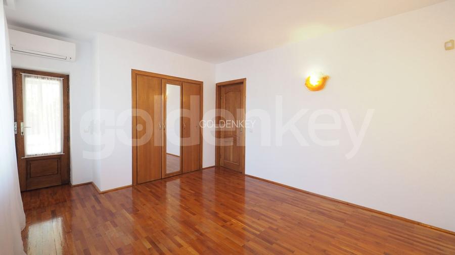 Vila individuala cu 7 camere | piscina | 1000mp teren - 12