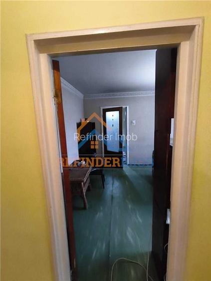 Apartament de vanzare cu 3 camere, zona Trapezului - 5