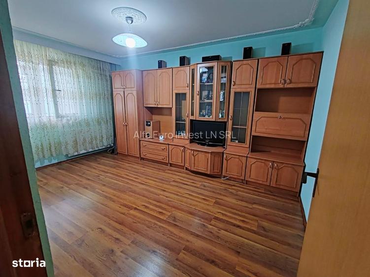 De vanzare apartament 2 c DECOMANDAT in Astra - 2