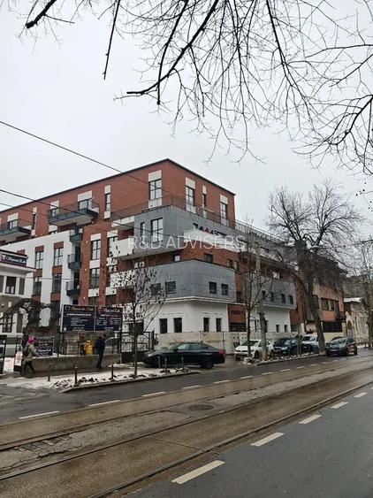 Studio Lux Pache Protopopescu | Metrou | Comision 0 - 5