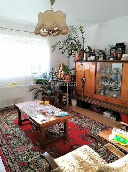 Casa P+M 6 camere, teren 645 mp in vatra satului Săcalaz - 8