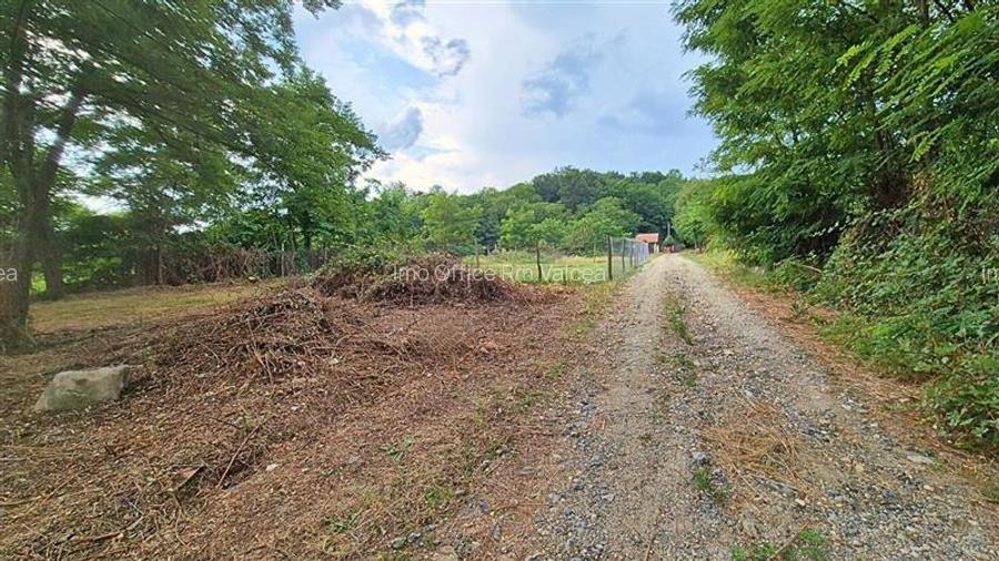 TEREN IDEAL PENTRU A-FRAME SAU UN CONTAINER MODERN - 10