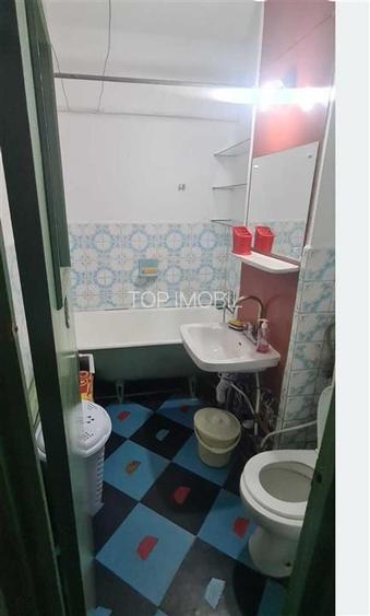 Apartament 2 camere, decomandat- Piata  Nicolina, Podu Ros - 3