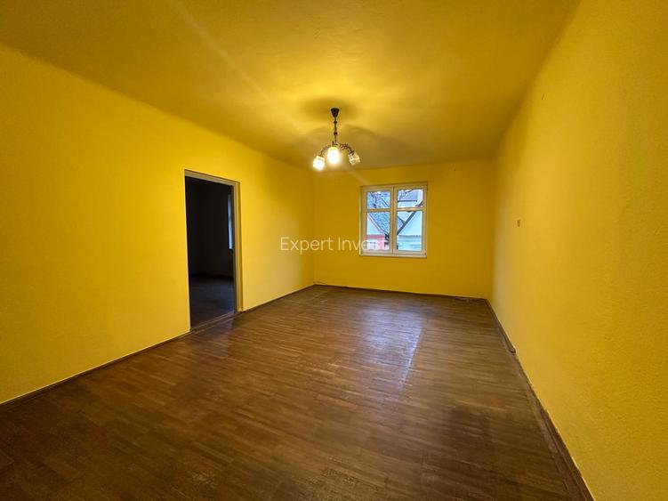 Apartament 3 camere - 95 mp - etaj 1 - zona Centrala - 9 Mai - 2