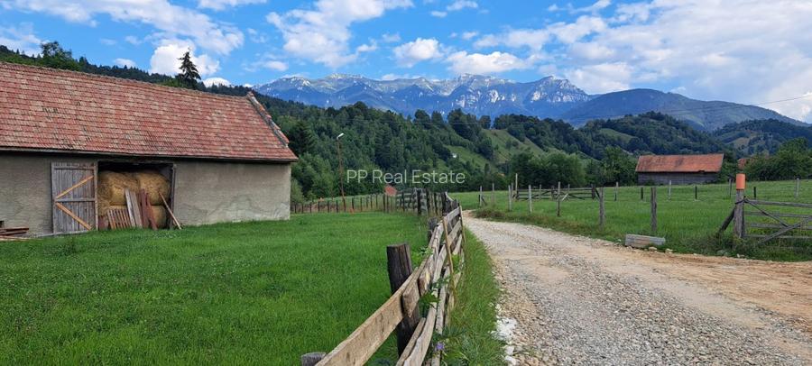 Pensiune - Moeciu de Jos - sat Simon - D+P+ 2 etaje+ M - 6