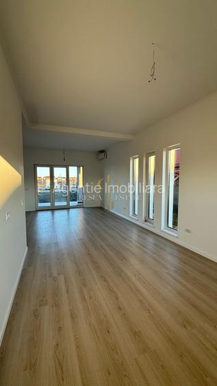 Comision 0% Duplex 4 camere | 108 mp utili, teren 375 mp Săcălaz - 2