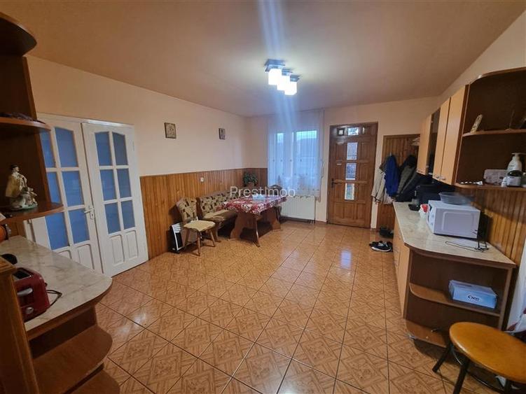 Casa de vanzare 4 camere  (+4 semifinisate ),12 arii teren, Unirii, Mures - 7