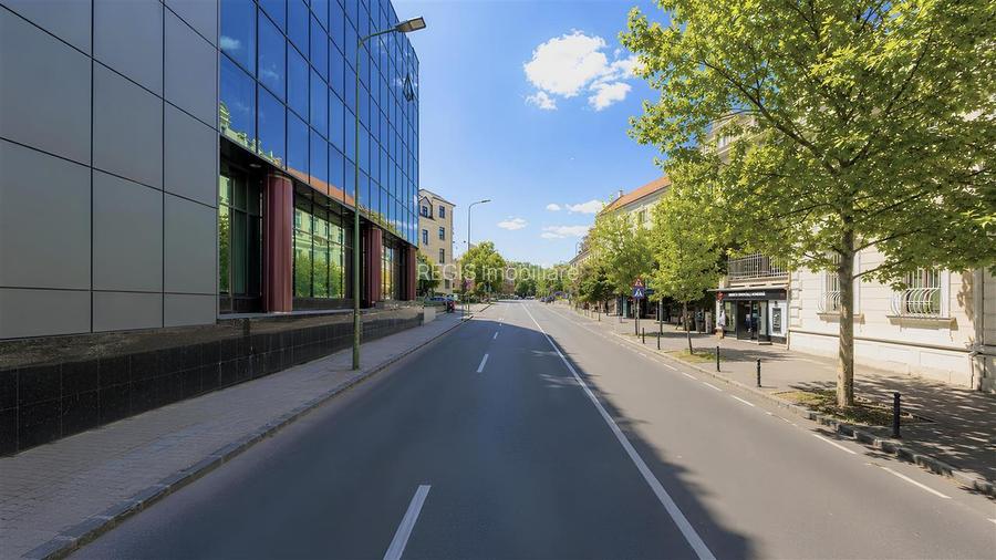 Garsoniera la 1 km de Piata Sfatului langa Primarie - 8