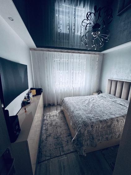 Apartament 3 camere decomandat vis a vis de hotel zodiac  - 16