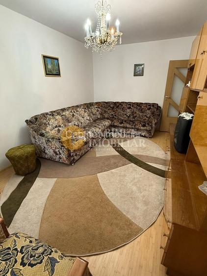 PODUL DE FIER - 2 CAMERE DECOMANDAT - ETAJ INTERDEMIAR - BLOC 80 - 3