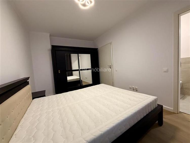 Inchiriere Apartament 3 Camere Langa Grand Hotel Italia - 8