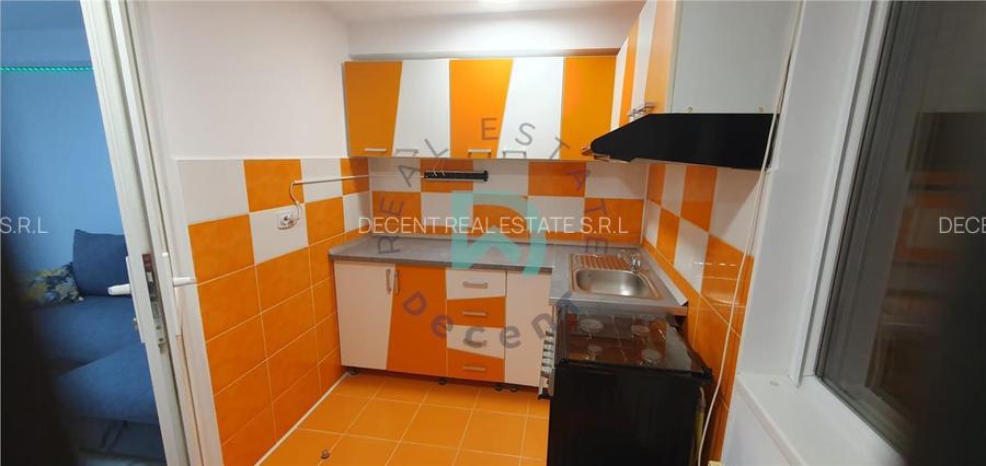 Garsoniera de vanzare, Centrul Civic, Brasov. - 3