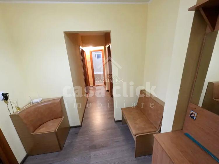Apartament 3 camere decomandat, etaj 3 – Micro 17 - 2