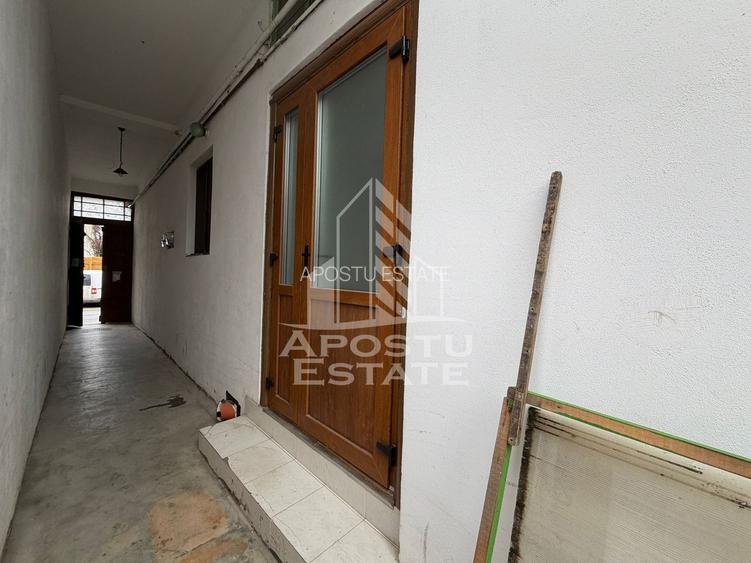 Duplex cu 3 camere, 2 bai, 2 bucatarii, teren 222 mp, zona Elisabetin - 11