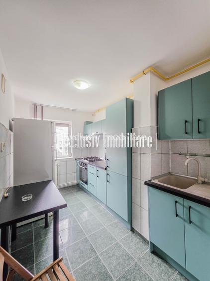 Apartament Decomandat cu 3 camere 70 mp - Centrala pe Gaz - Loc de Parcare - 2