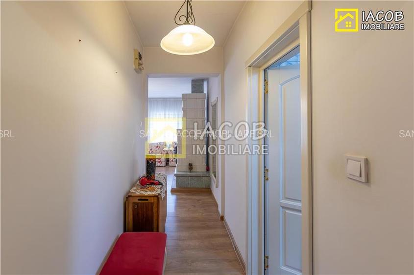 Casa, anexe, 3762 mp teren, 25000 mp padure, Comanesti, jud. Bacau - 33