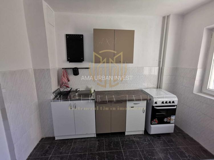 Titan 1 Decembrie 1918 , piata Minis - 4