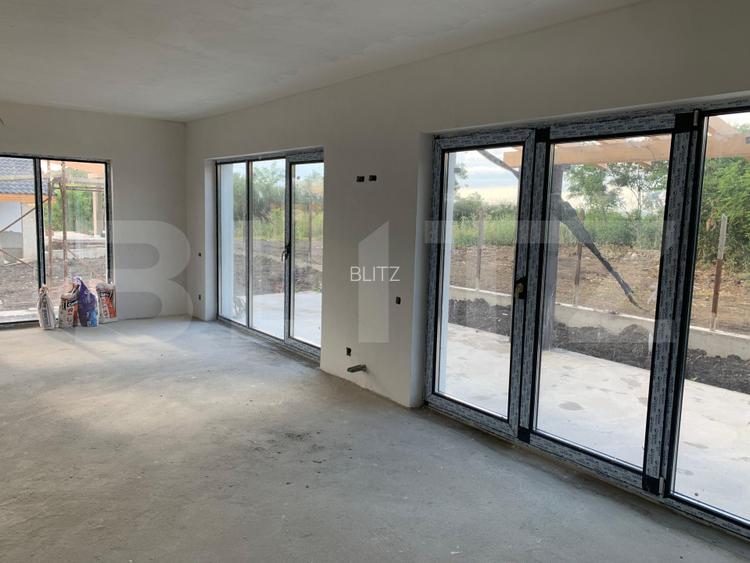 Camin luminos si primitor, perfect pentru momente de neuitat in familie - 16