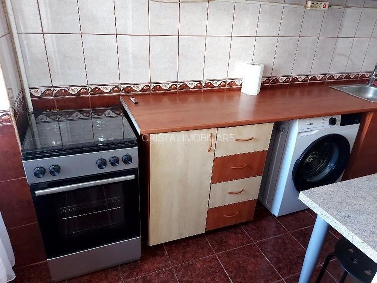 Garsoniera mobilata complet, etaj 6/10, 2 lifturi, zona Mega Mall - 2