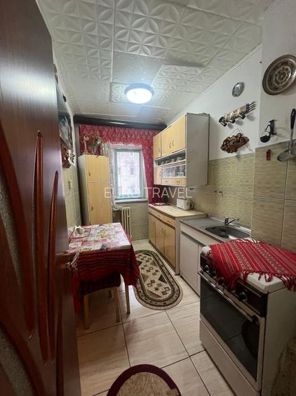 apartament 3 camere , semidecomandat ,52 mp inclusiv balcon, Casa de cultura - 11