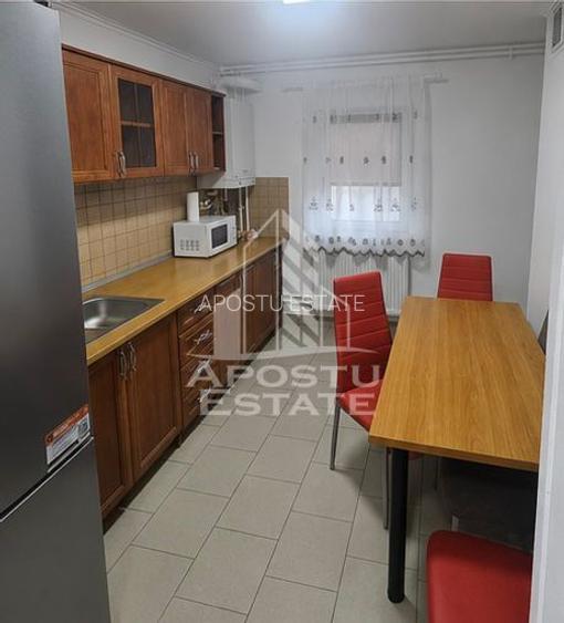 Apartament de inchiriat 2 camere, centrala proprie, parter, Girocului - 3