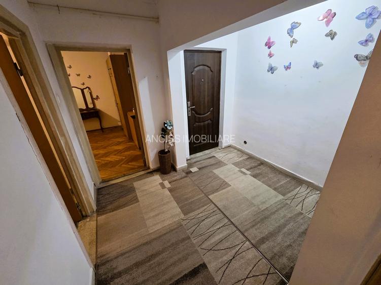 Apartament 3 camere cu Balcon - STR VICTORIEI - 3