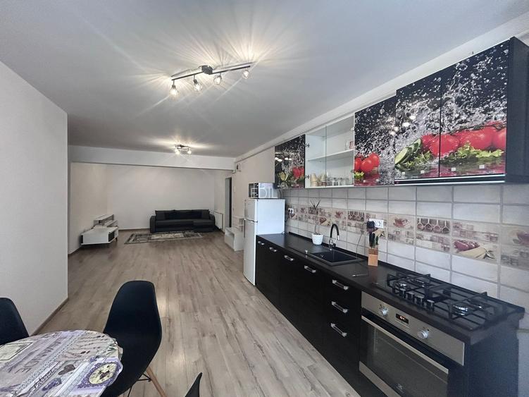 Apartament de 2 camere, semidecomandat, zona Florilor - 3