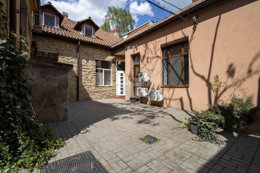 De vânzare casă cu 6 camere, ultracentral – str. Moscovei - 13