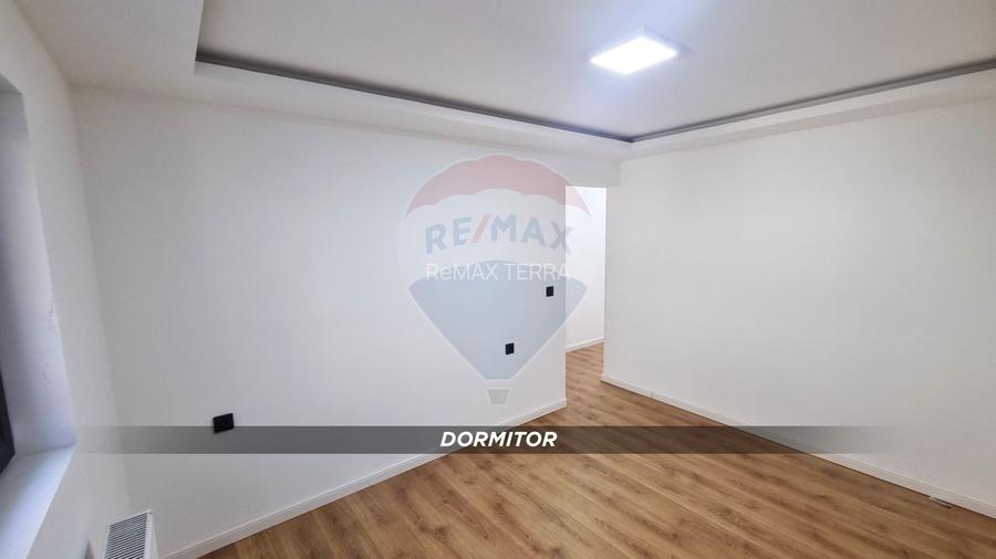 DE VANZARE Oportunitate rară BAIA MARE– Casă renovată teren 1.071 mp - 13