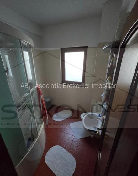 Vila individual, P 1 M-  Bucuresti Noi,  constructie modernă, 9 camere - 16