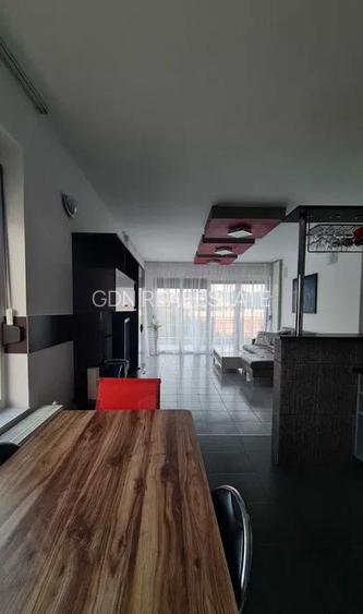 Oportunitate! Penthouse de 60 mp. + teraasă de 60 mp., car. Europa - 2
