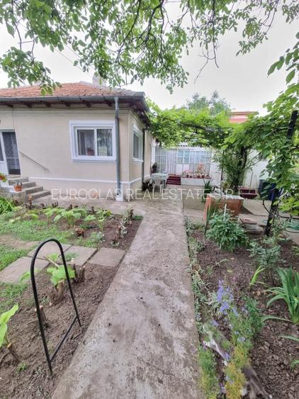 Casa 5 camere - Techirghiol - 105.000 euro (Cod E2) - 2