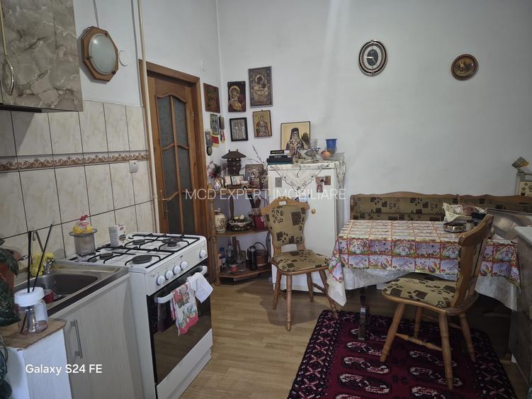 Casă de vânzare  str Stefan Cel MARE - 2