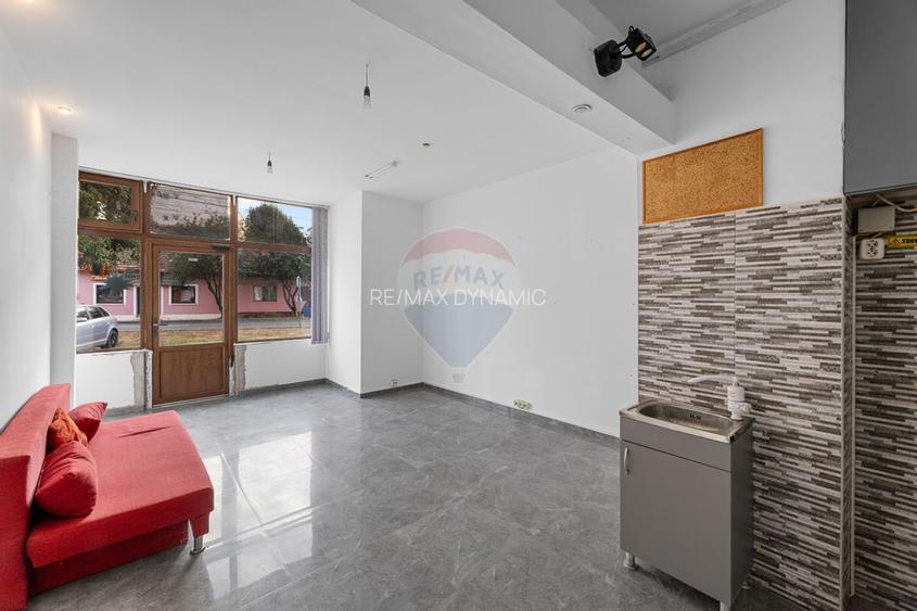 Închiriere spațiu comercial – Str. Poetului - 8