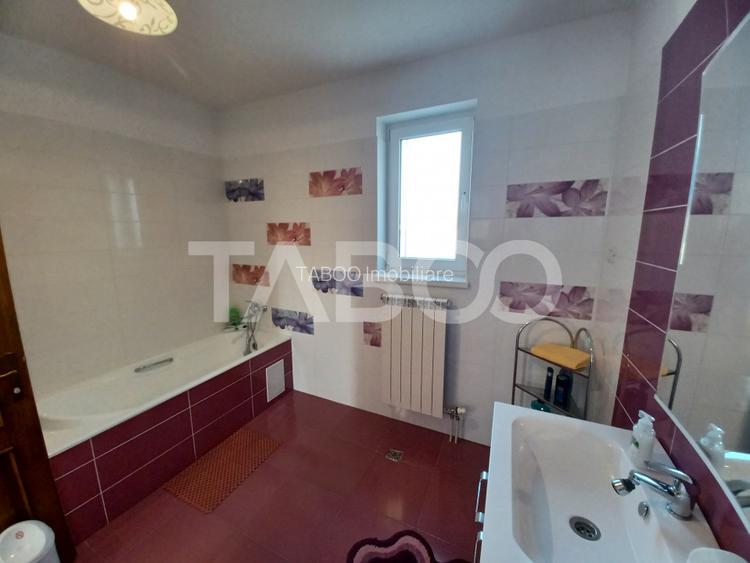 Casa individuala de inchiriat garaj pivnita curte generoasa Strand II - 22